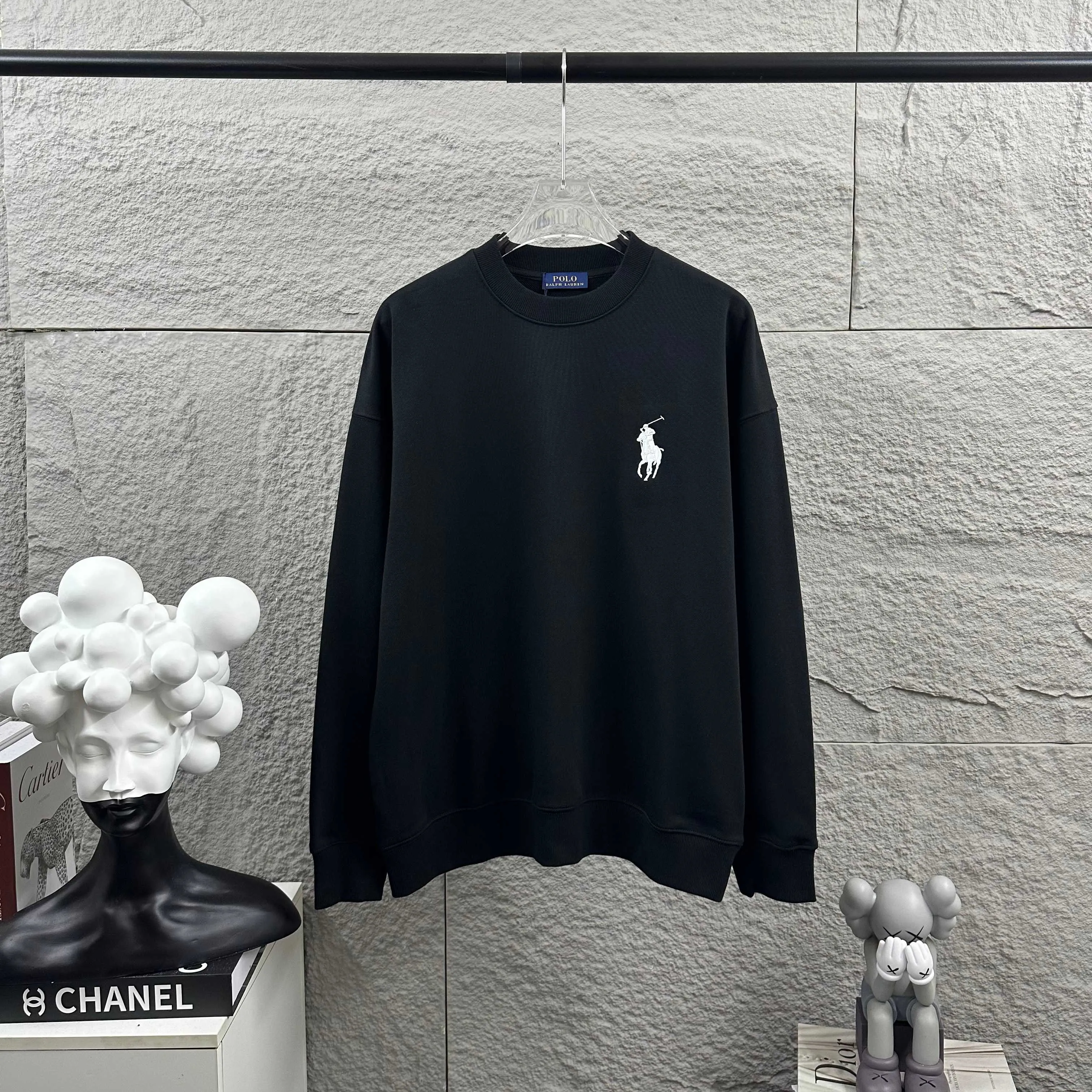 P210 Polo* Ralph Lauren 2025 Autumn and Winter new round neck sweatshirt Classic simple embroidery Customized terry fabric Long sleeves Unisex Color: Black White Size: S (90-130 pounds) M (120-150 pounds) L (140-165 pounds) XL (160-180 pounds) XXL (180-210 pounds)